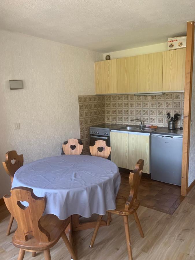 Appartement Avec Acces Piscine- Station- 4 Personnes Saint-Jean-dʼAulps Exterior foto
